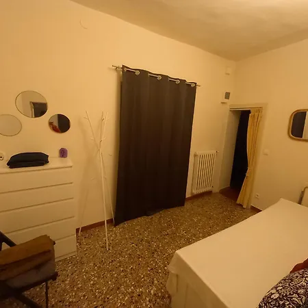 - Solo Locazioni Oltre 29 Giorni Apartmán *