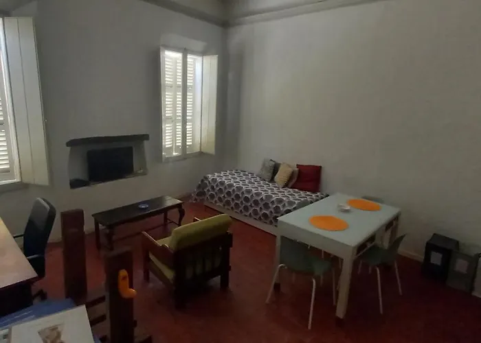 - Solo Locazioni Oltre 29 Giorni Daire