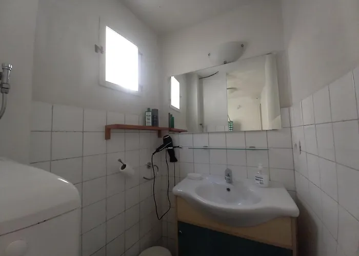 - Solo Locazioni Oltre 29 Giorni Daire